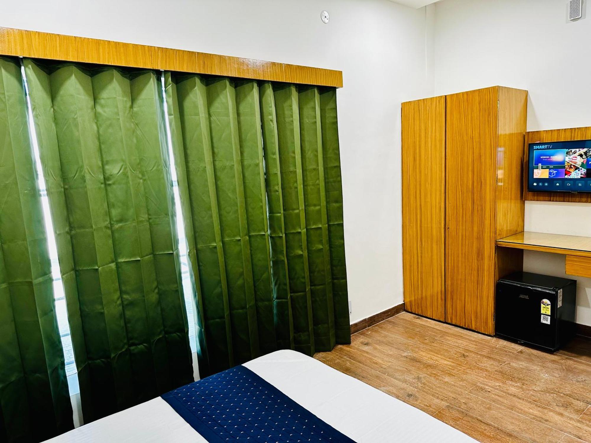 The Loya Hotel Muktsar 外观 照片