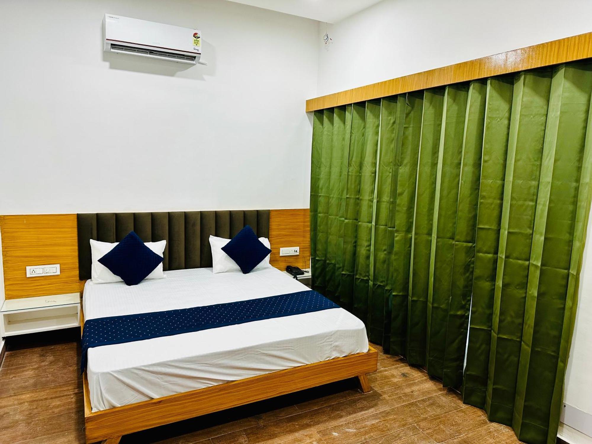 The Loya Hotel Muktsar 外观 照片