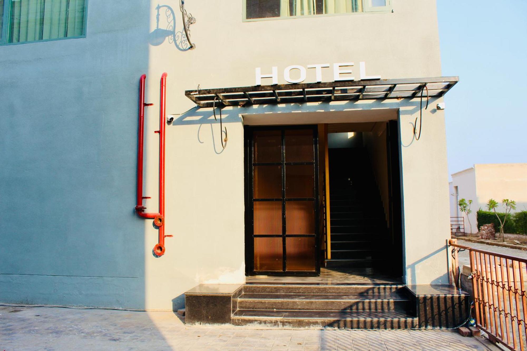 The Loya Hotel Muktsar 外观 照片