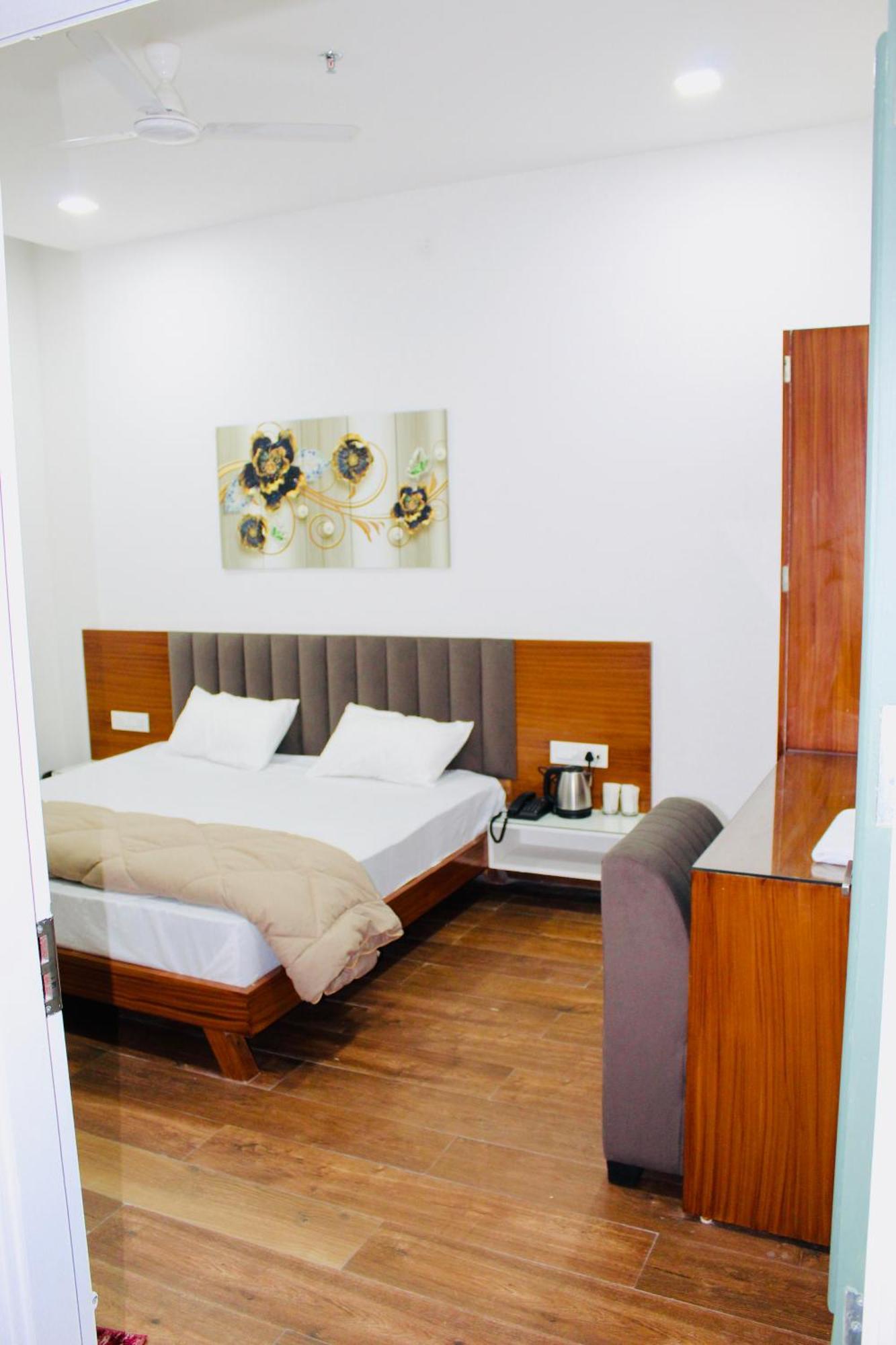 The Loya Hotel Muktsar 外观 照片